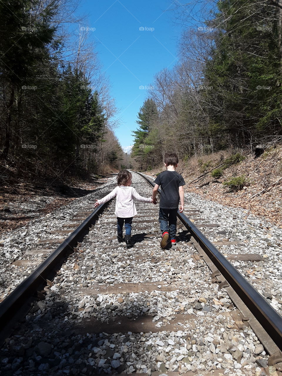 kids train tracks