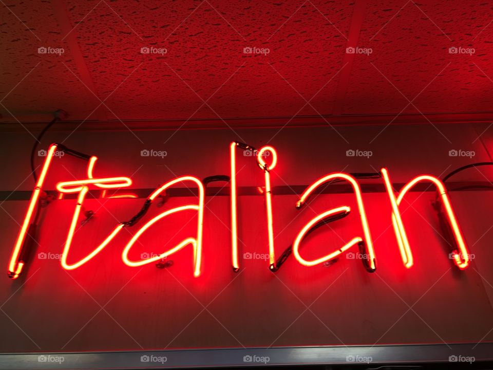 Neon sign ITALIAN 