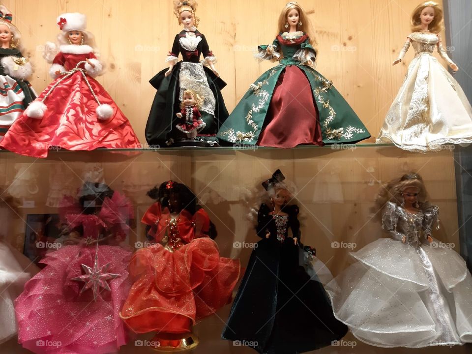 The magic world of dolls