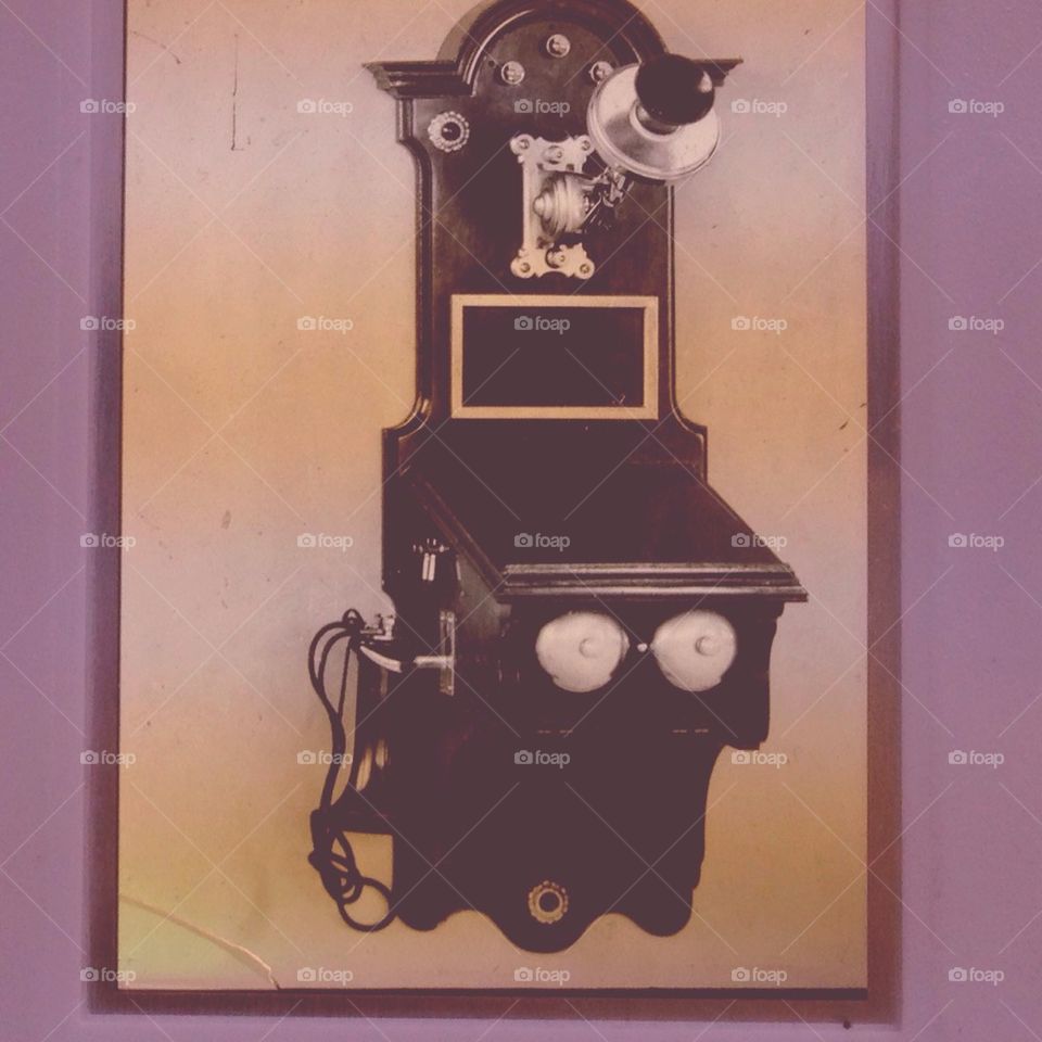 1900 wall telephone.
