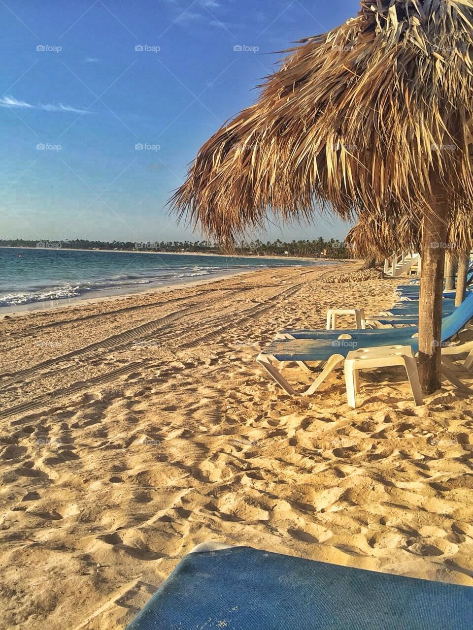 песчаный пляж на карибских островах