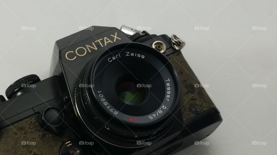 carl zeiss tessar 45mm 2.8 contax lens