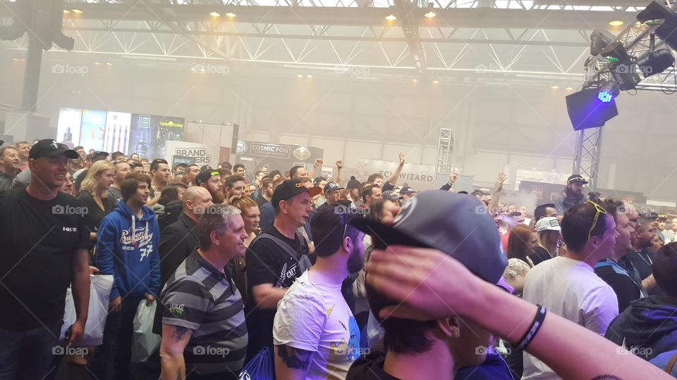 Vaping expo crowd