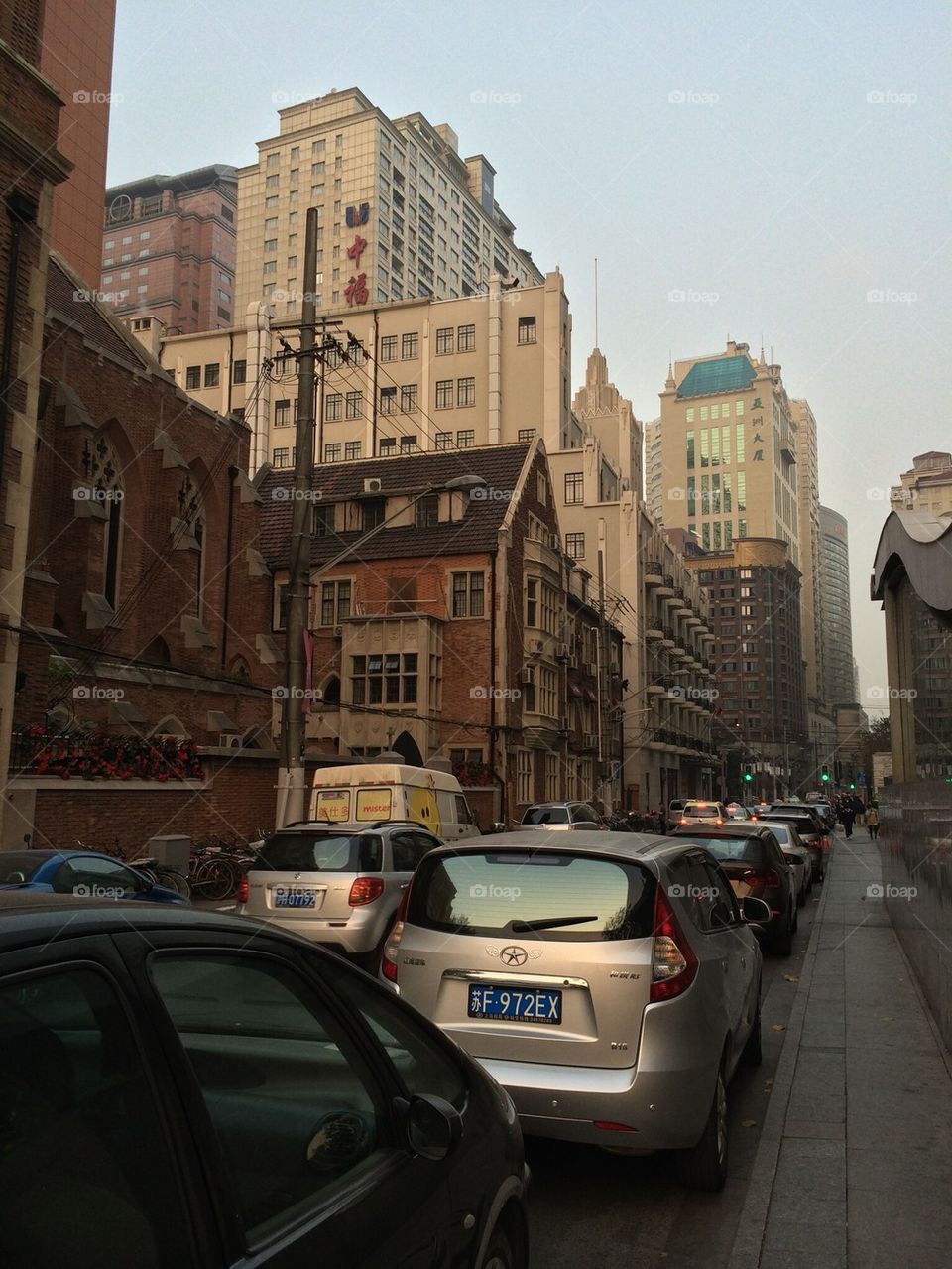 Shanghais modern streets