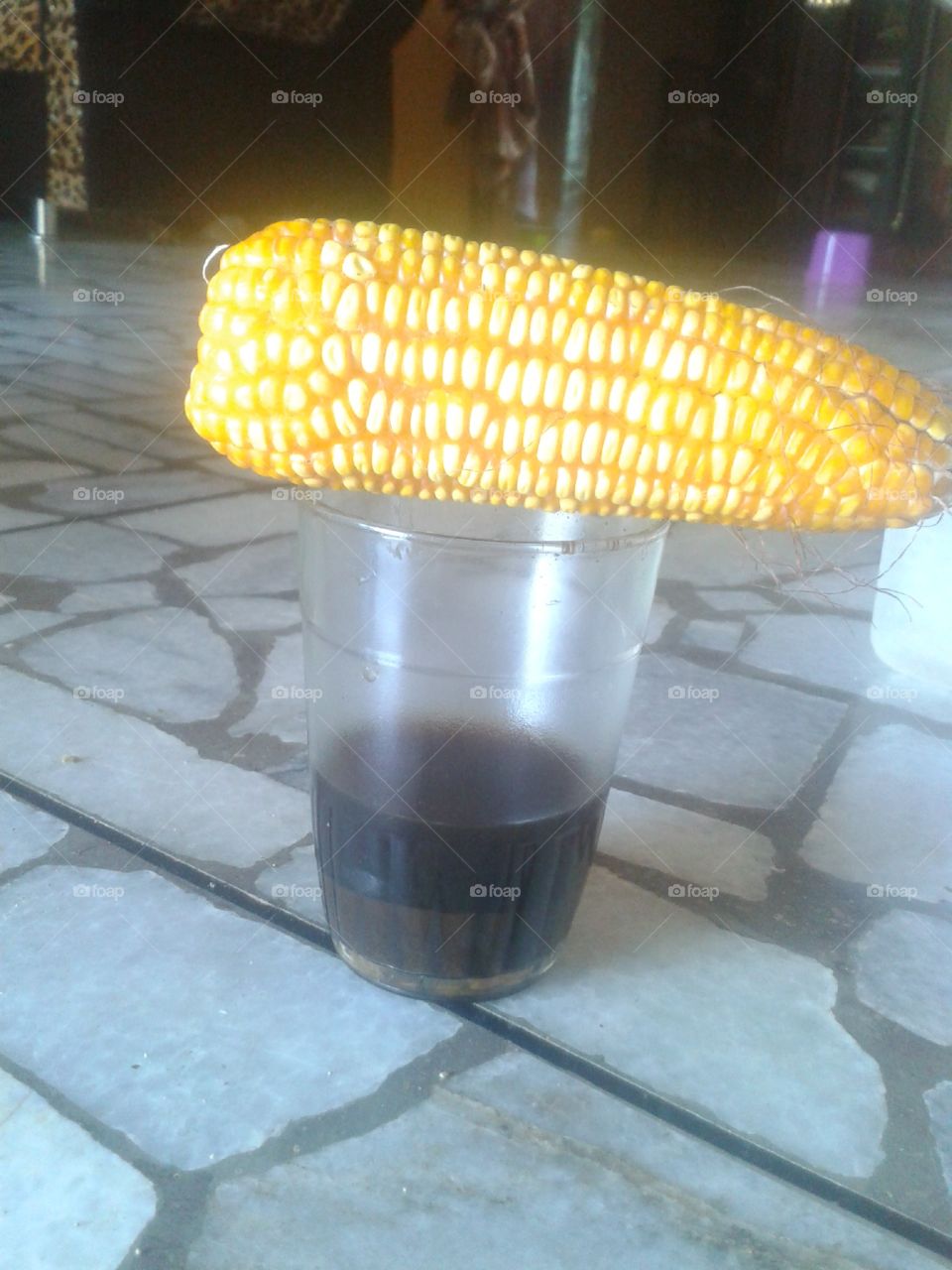 corn cover the glass of coffea