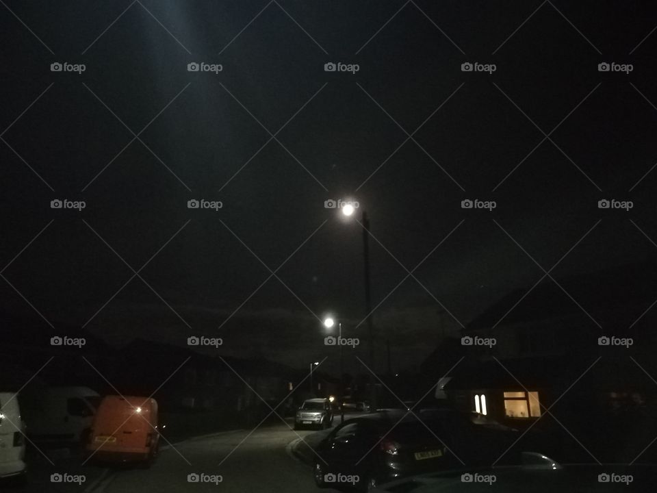 Street light vs moonlight