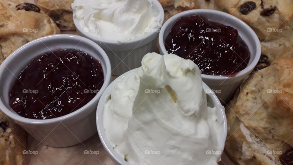 Cream,jam