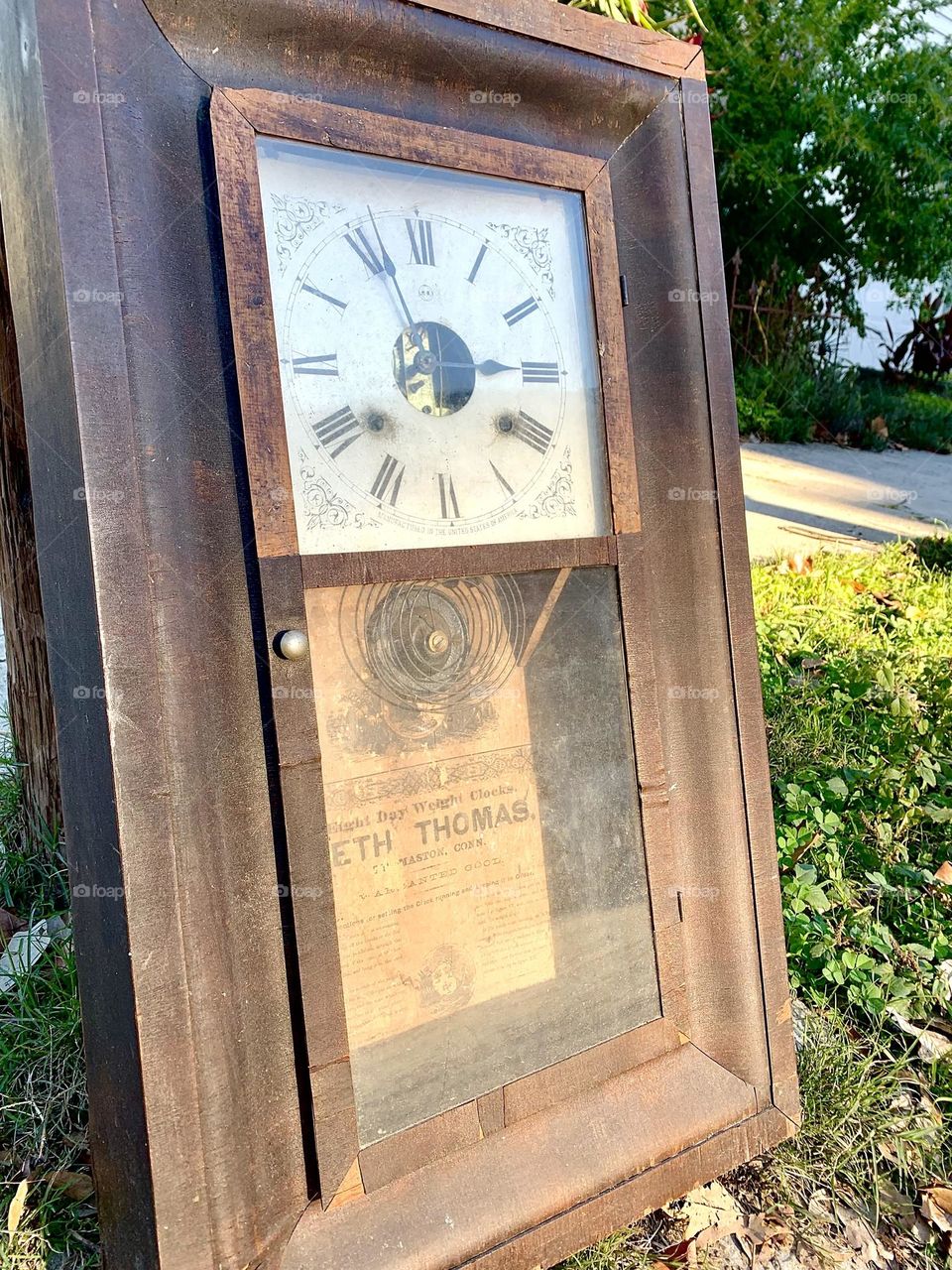 Really cool old clock I saw by the road! I wanted to take it home, but sadly I have no room.