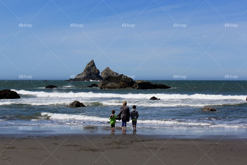 9 year old and 5 year old’s first time on a beach; Pacific Ocean on Oregon Coast