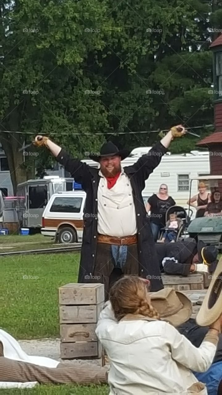 fake gun fight winner