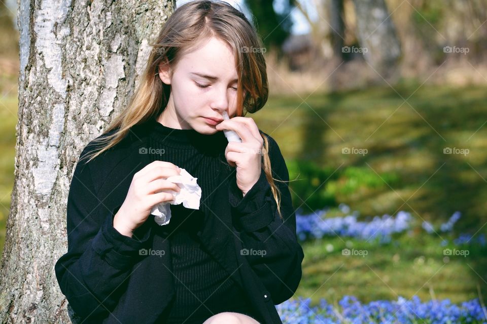 Girl with nasal congestion