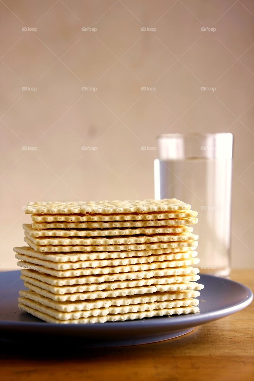 soda crackers and a glass of water