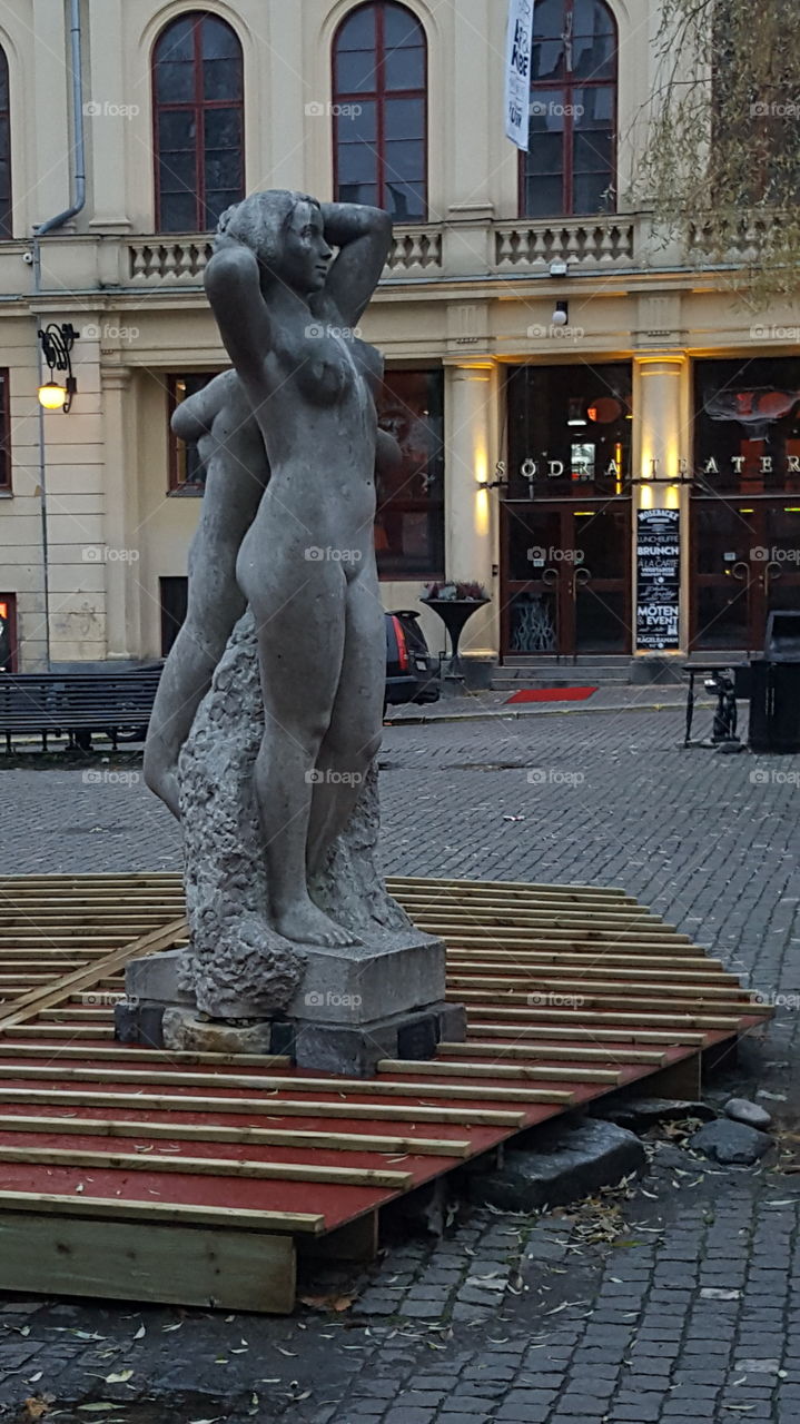 Sculpture, Statue, Fountain, People, City