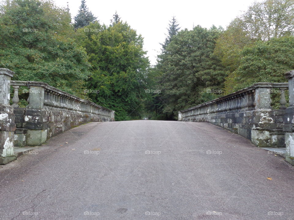 sehr alte Brücke in Schottland 2