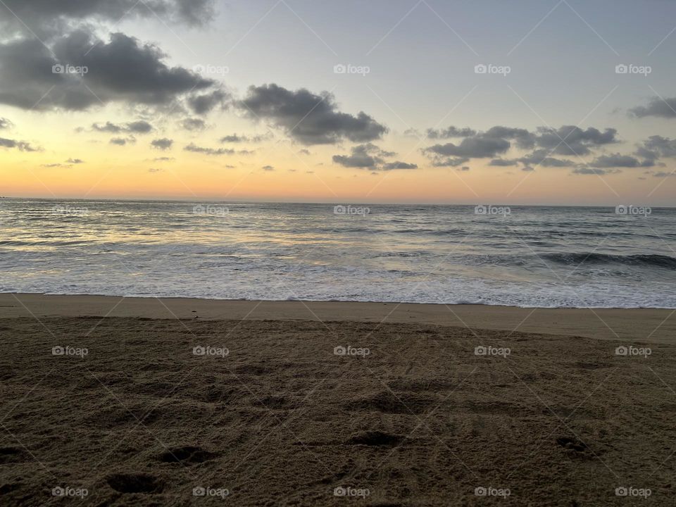 Atardecer relajante en la playa