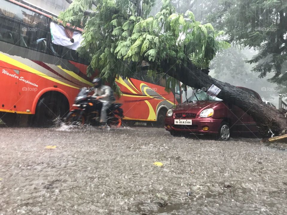 heavy rain in Mumbai city