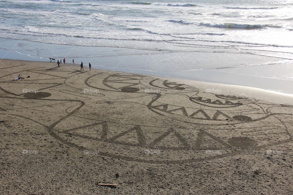 Pattern on the beach 