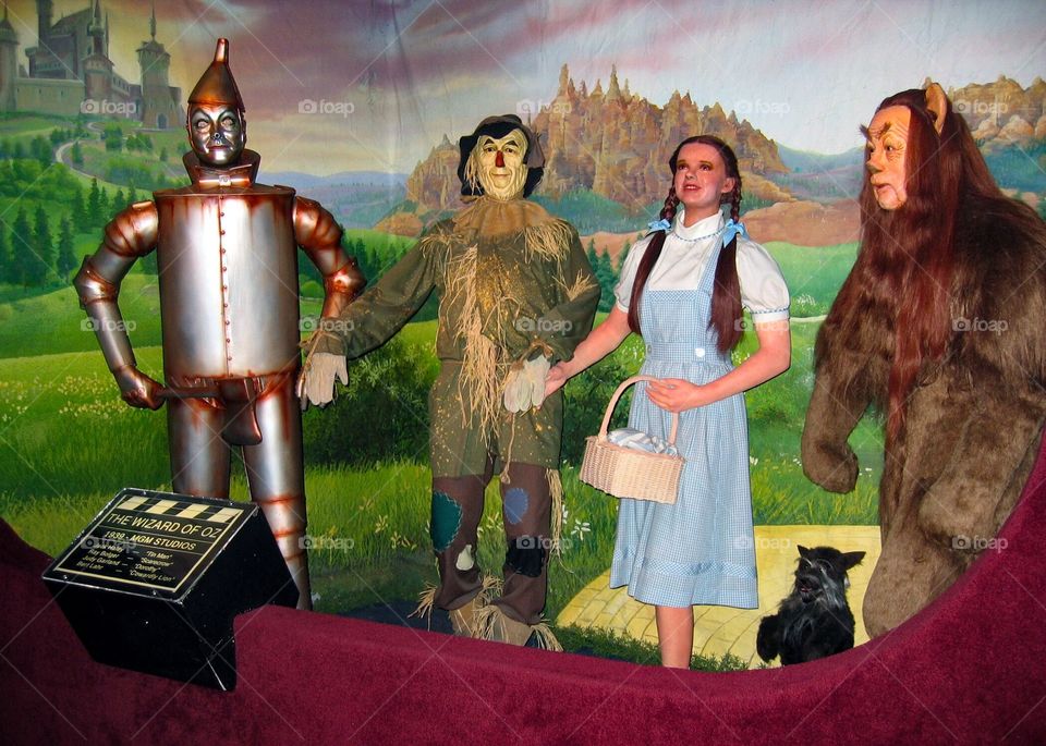 Wizard of Oz waxwork tableau 