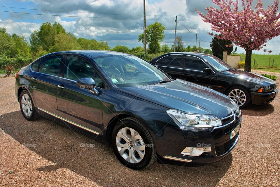 Citroën C5 and BMW 525d