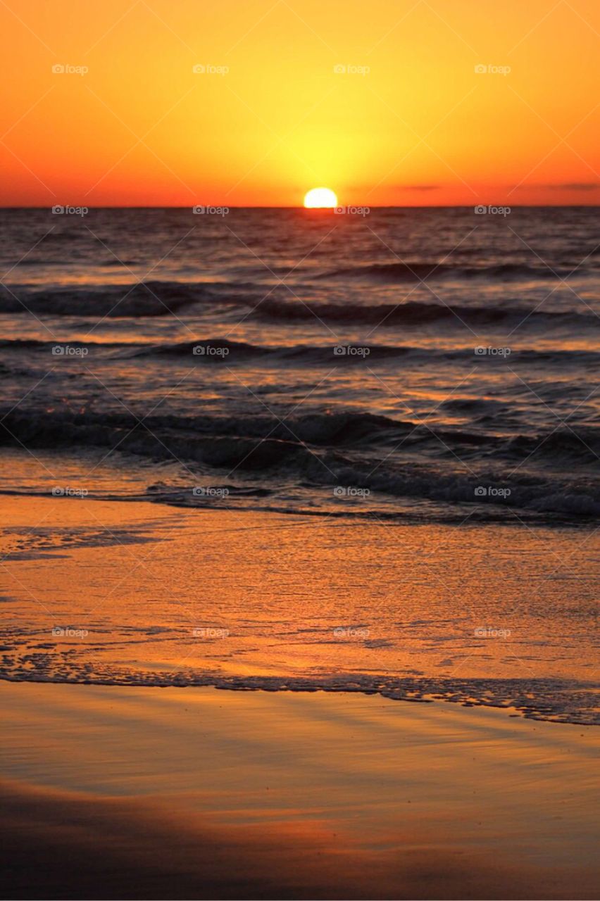 Ocean sunrise. 
