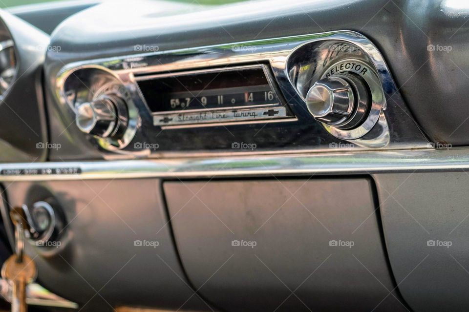 Tune in the oldies. Radio of a 1959 Chevy Bel Air. 