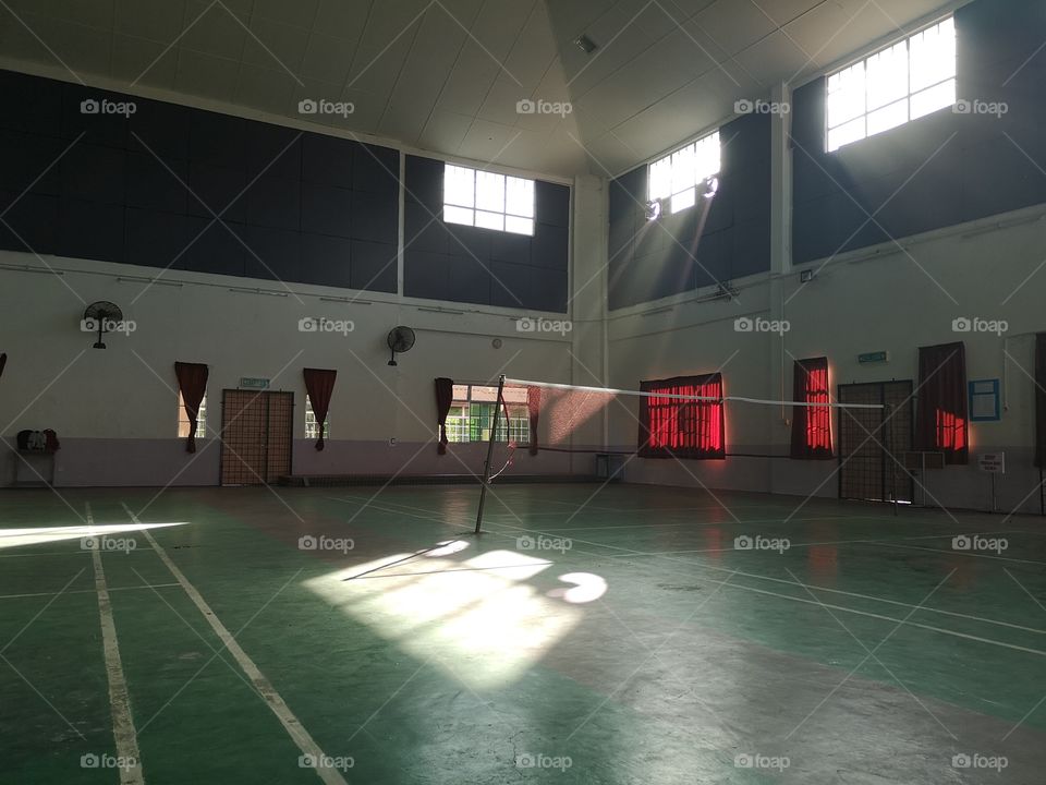 Badminton hall, lights, action!