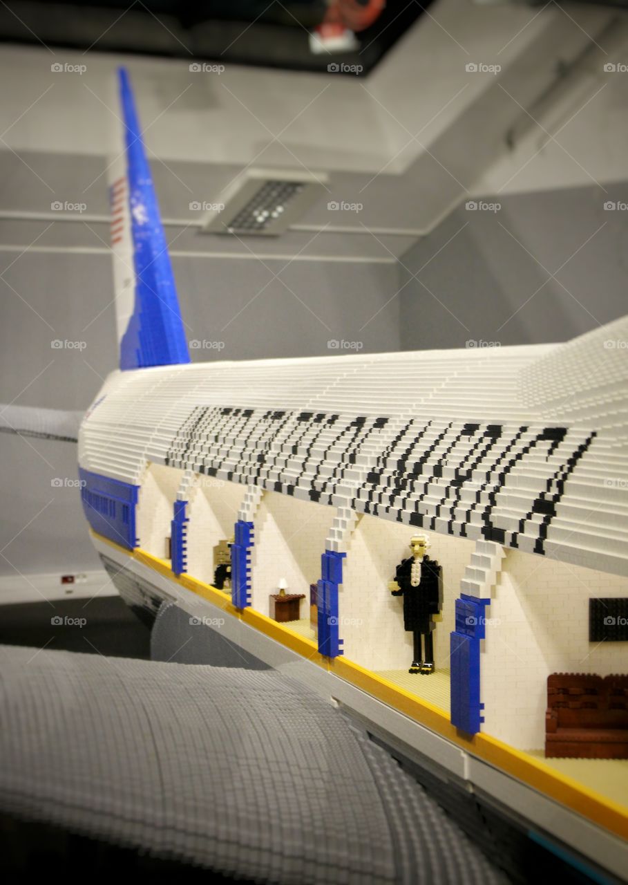 Air Force One made from Lego blocks