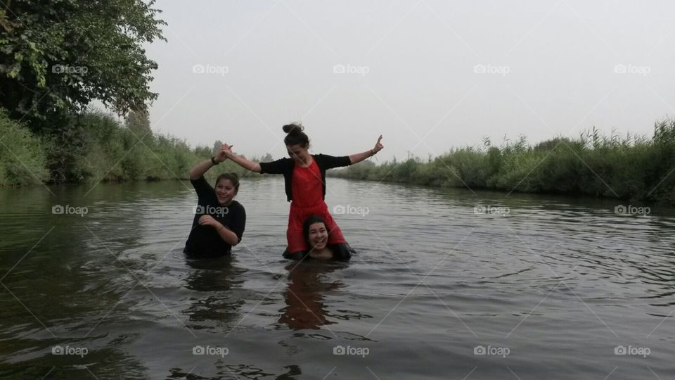 Water dancing 