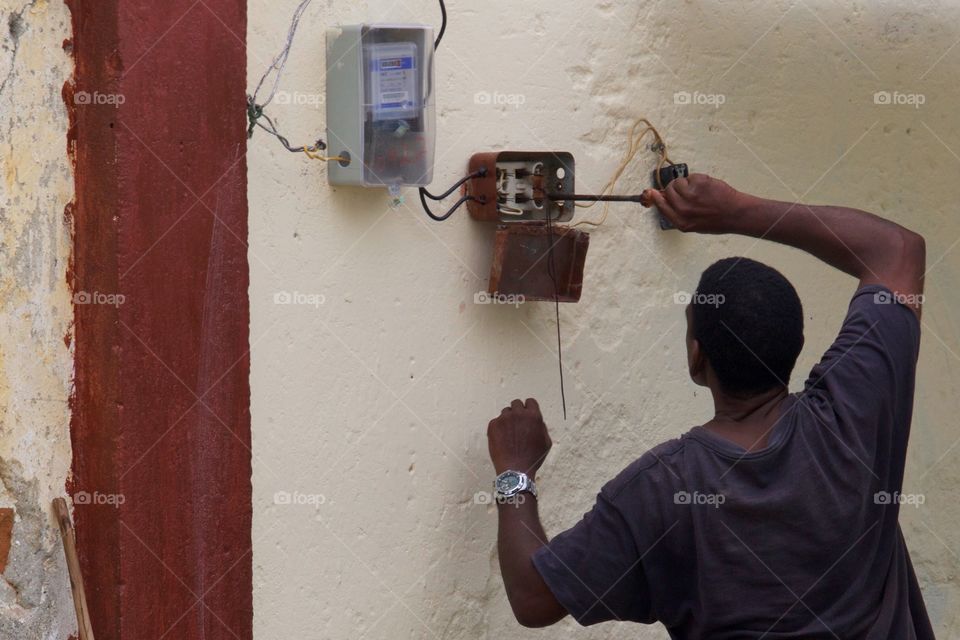 Electrician In Cuba