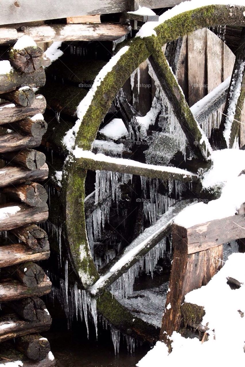Frozen Wheel