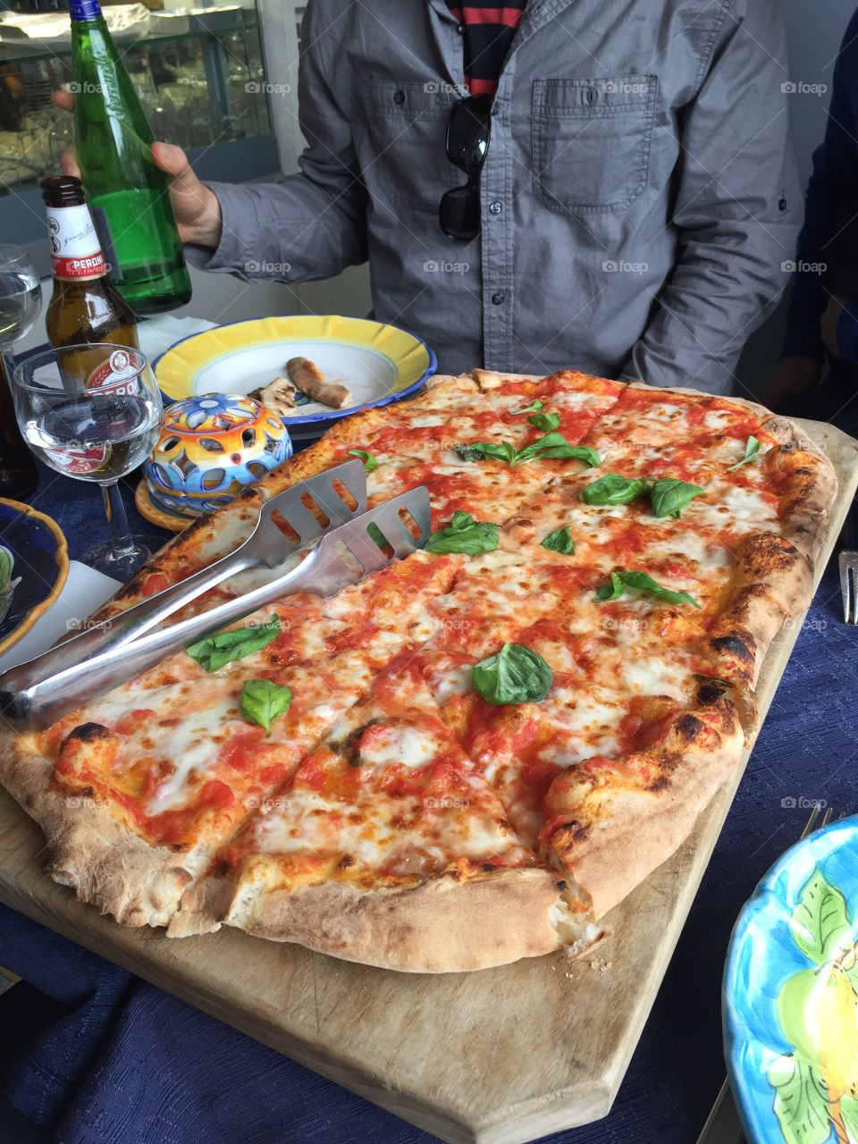 Delicious pizza on the Positano coast😋