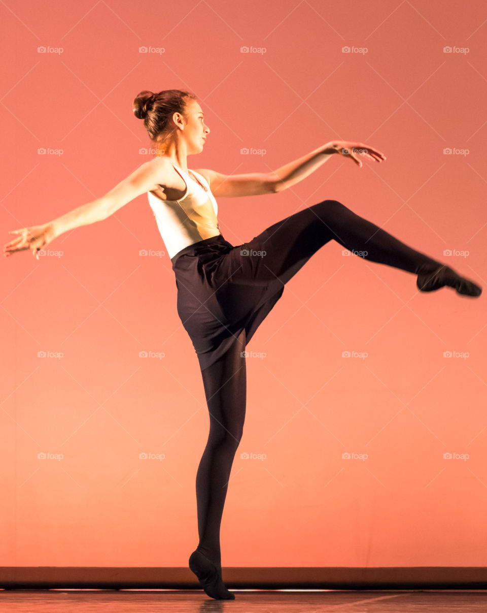 Modern Style Woman Dancer
