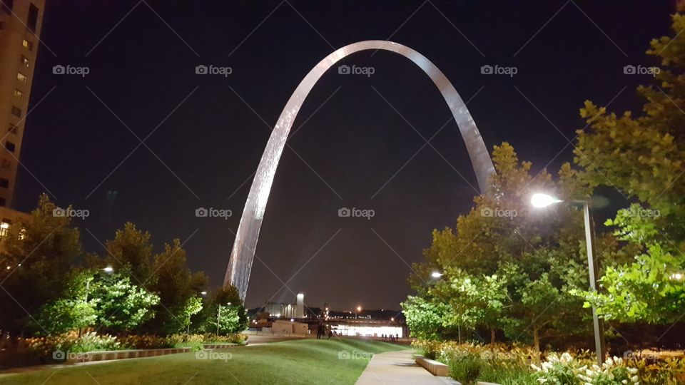 gateway ark at night