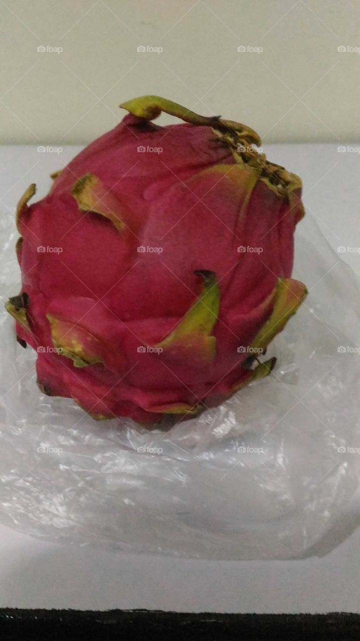 Eating dragon fruit is good for the health.