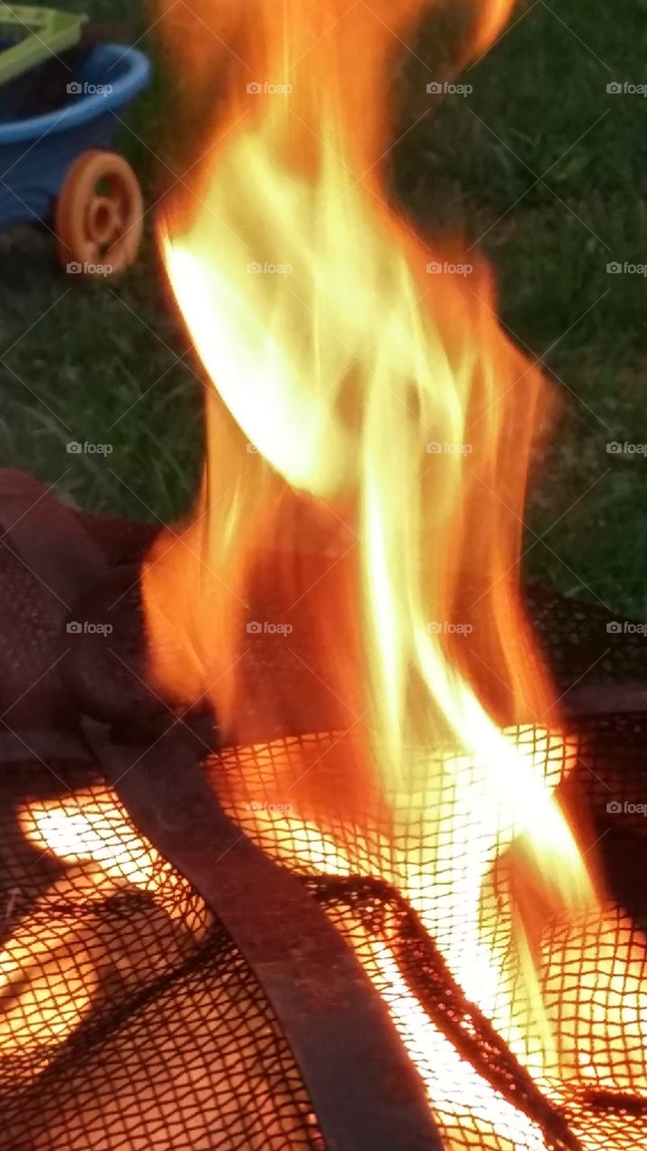 burn. fire pit fun