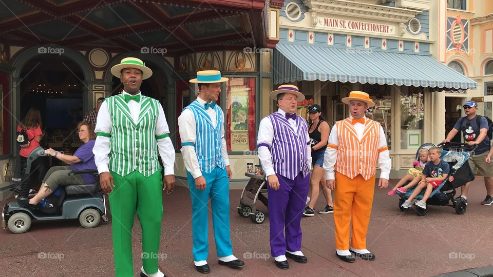 #day72 Everyday Disney World in Orlando Florida. I have been lost on Disney Properties consecutively since 4/3/19! You can find it on https://www.facebook.com/selsa.susanna or on IG SelsaCamacho YT SelsaSusanna • Magic Kingdom 6/13/19 Thursday