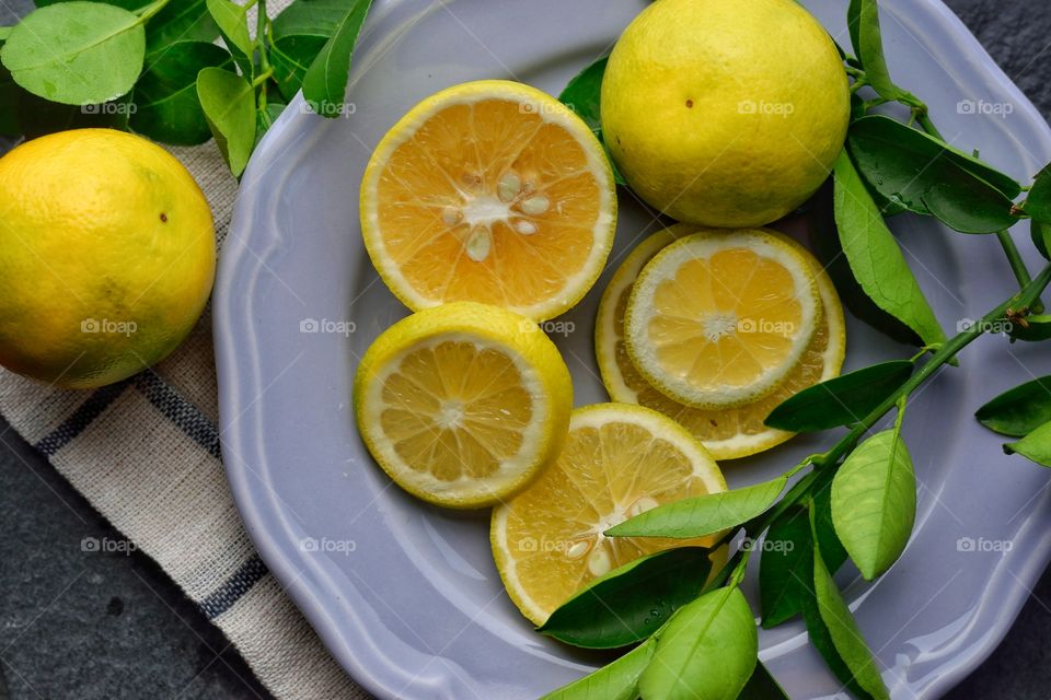 slices of sweet lemon