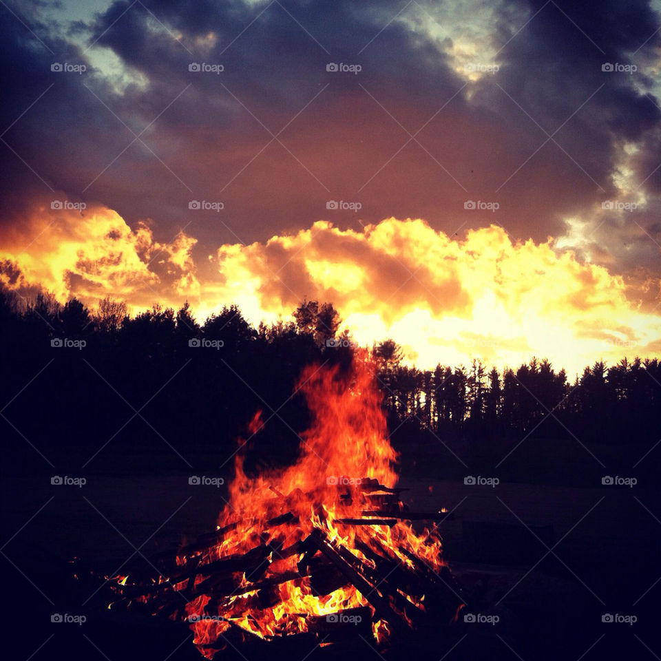 sunset fire bonfire by bobmanley
