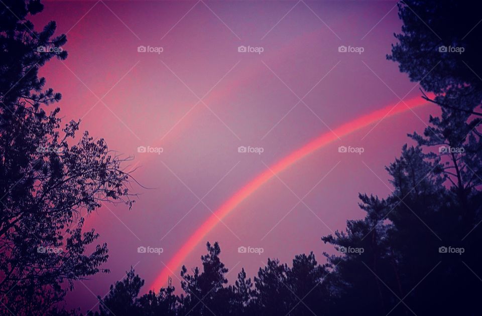 Pretty pink rainbow this evening!! 💜🌈