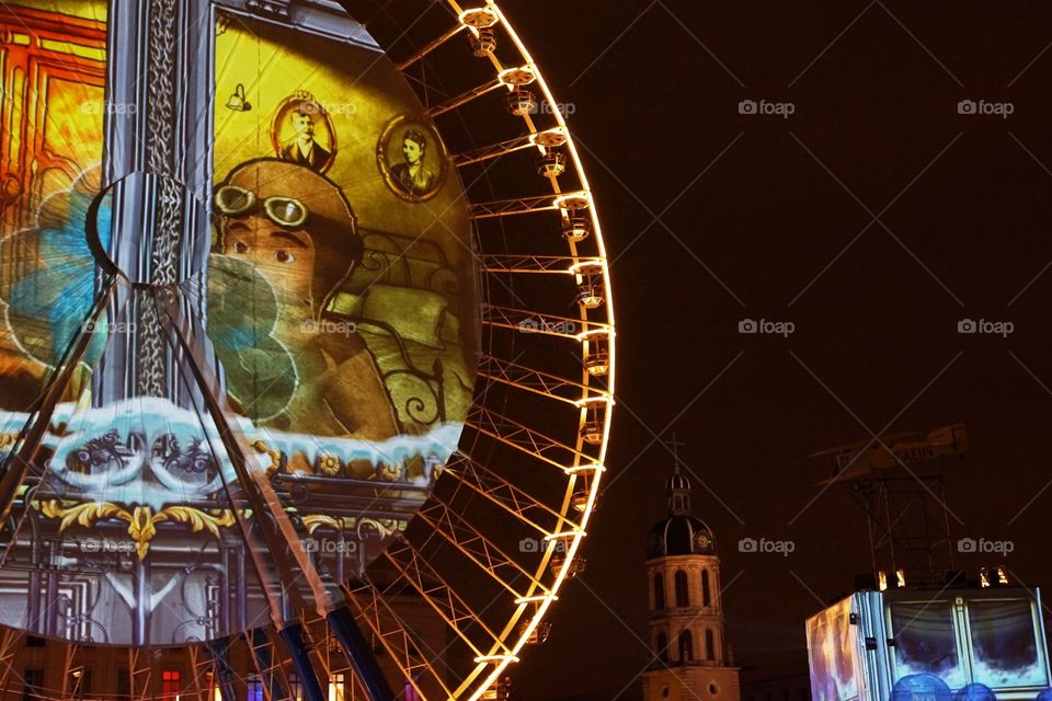 Hommage à l'aviateur Saint-Exupéry sur la place Bellecour de Lyon lors de la fête des Lumières de décembre 2014 