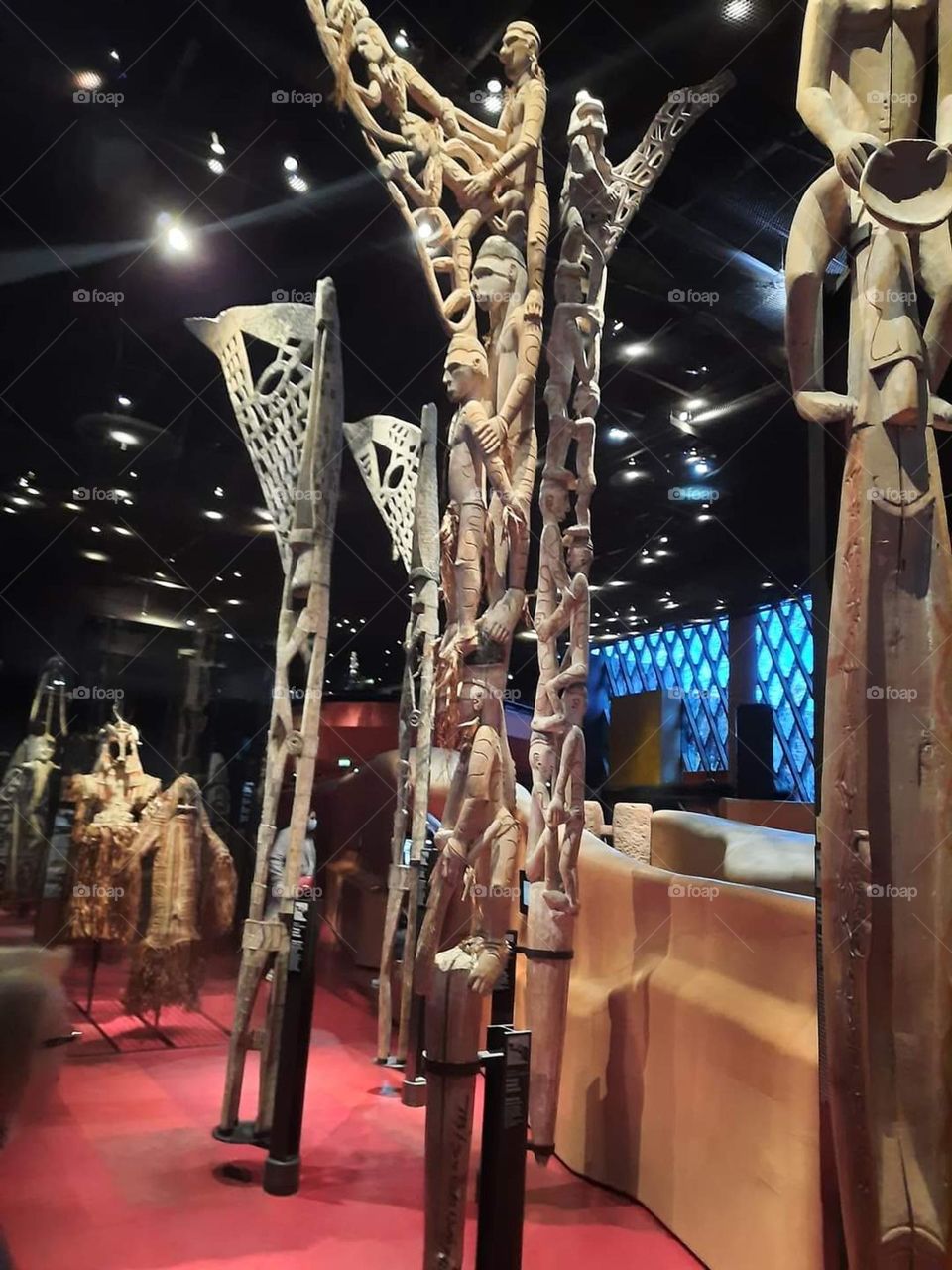 Mô hình dân tộc.