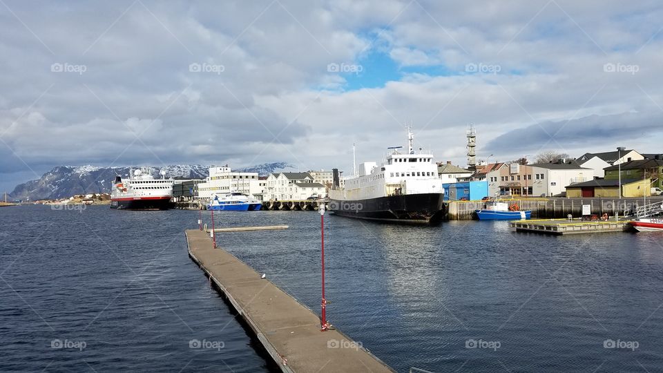 Boat harbor