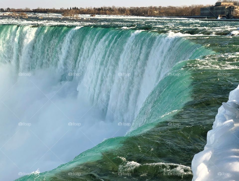 Niagara Falls in a cloudy and cold day
