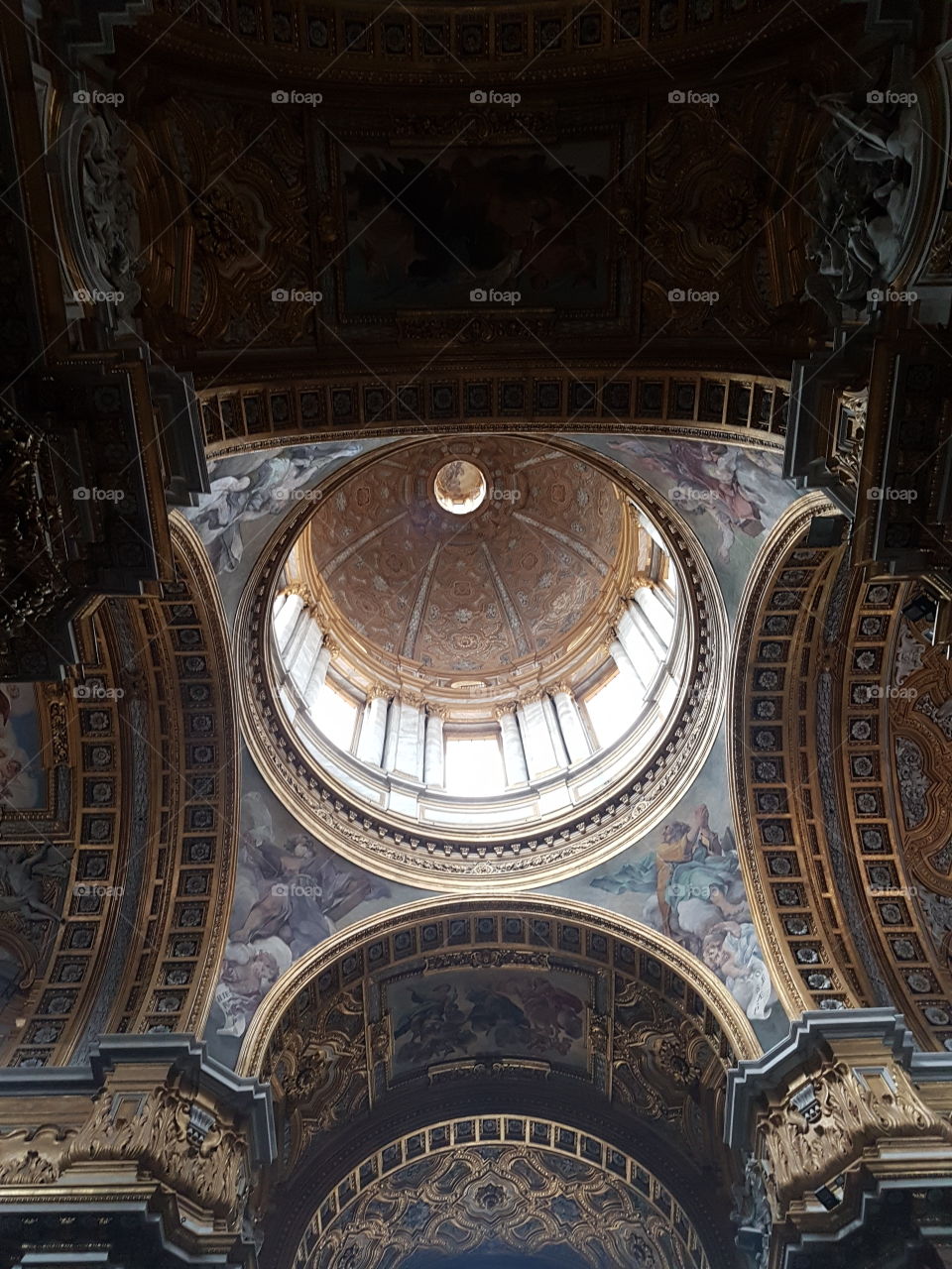 Dome in Italian church in Rome