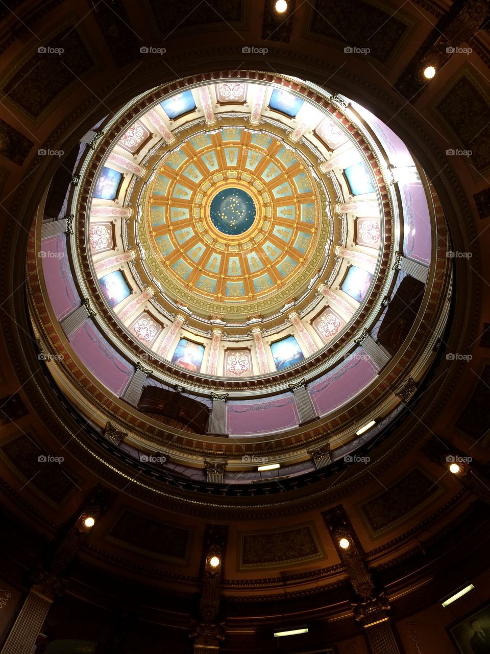 Dome in Michigan Capitol building 