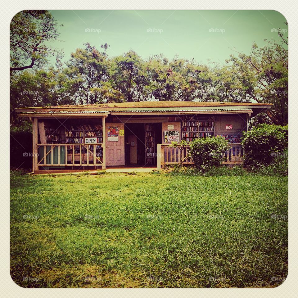 Bookstore in the cane field
