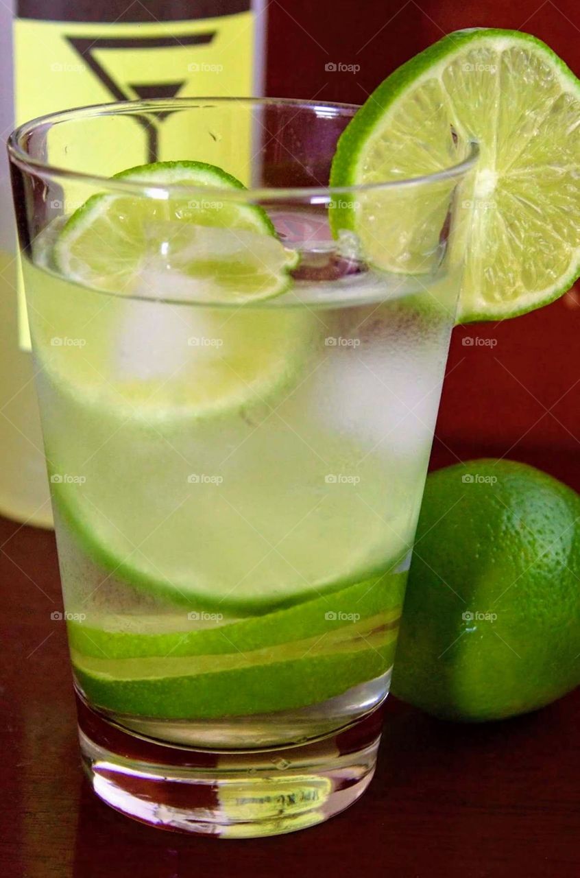 Caipirinha de limão 