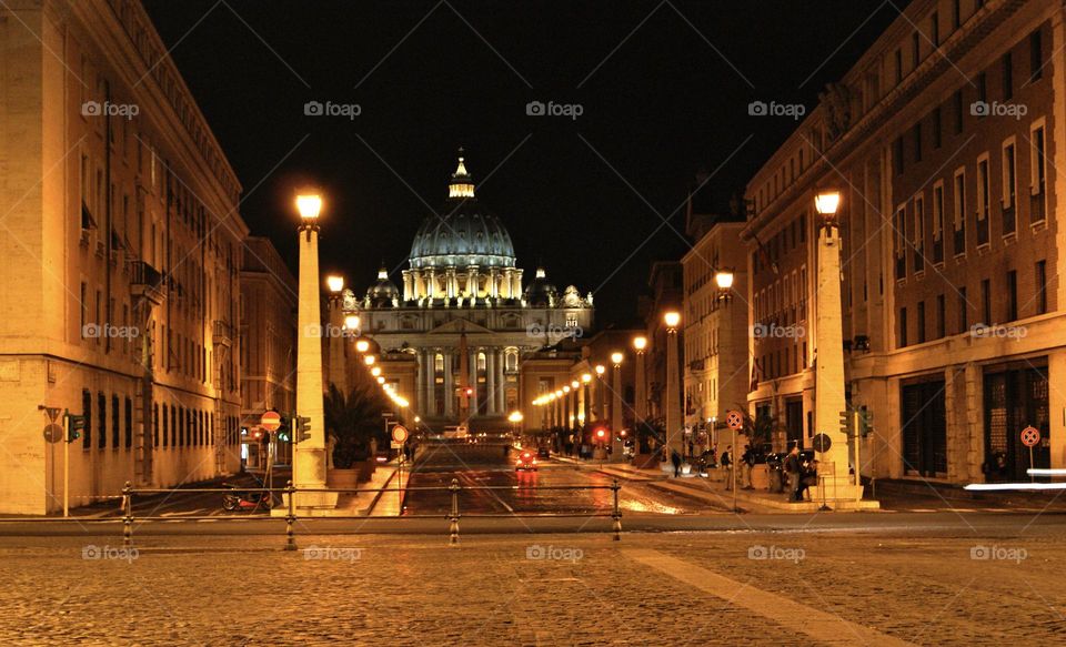 Saint Peters Basilica bye night 