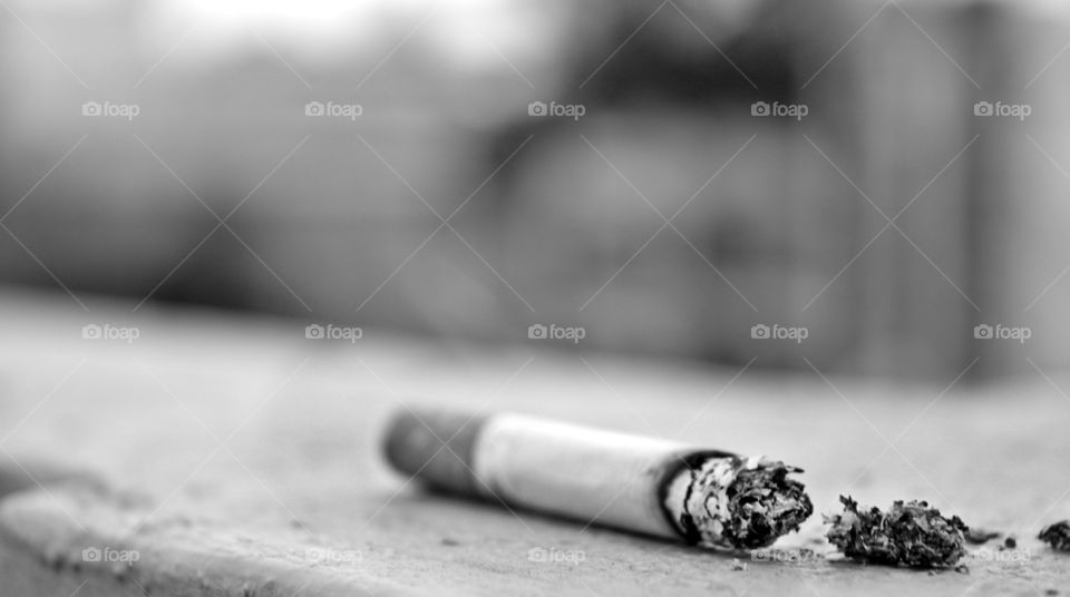 cigarette smoking 🚬