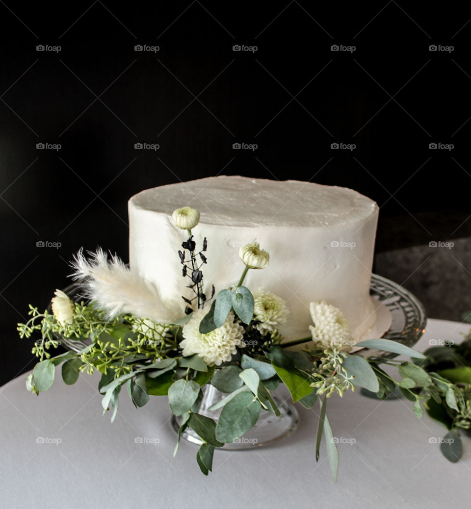 Classic simple Dried Pampus Cake